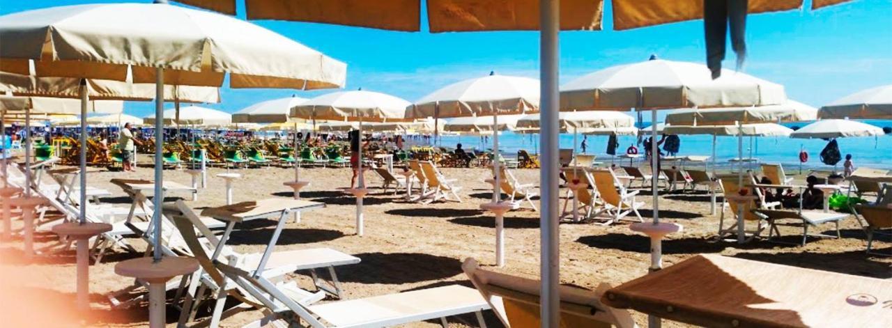 Hotel Lo Squalo Grottammare Eksteriør billede