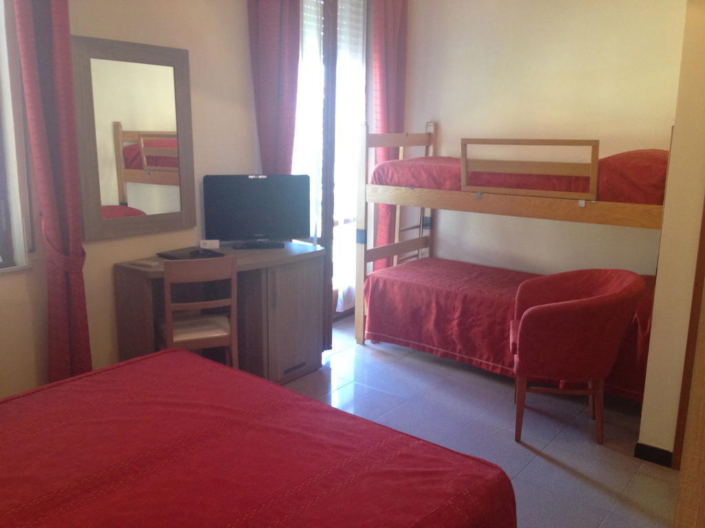 Hotel Lo Squalo Grottammare Værelse billede